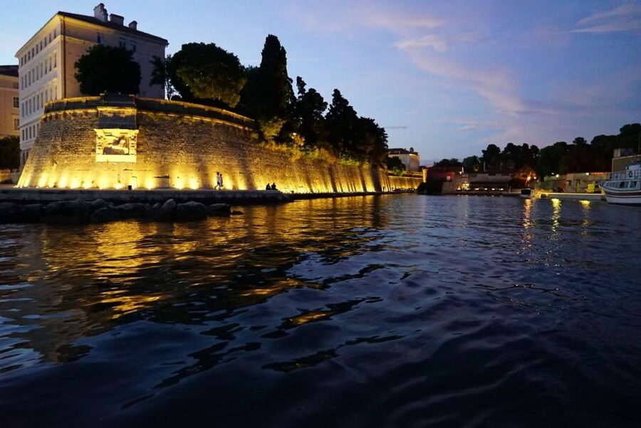 Zadar: Sunset & Nighttime Cruise with Sparkling Wine - Night views of the bridge and Jazine harbor