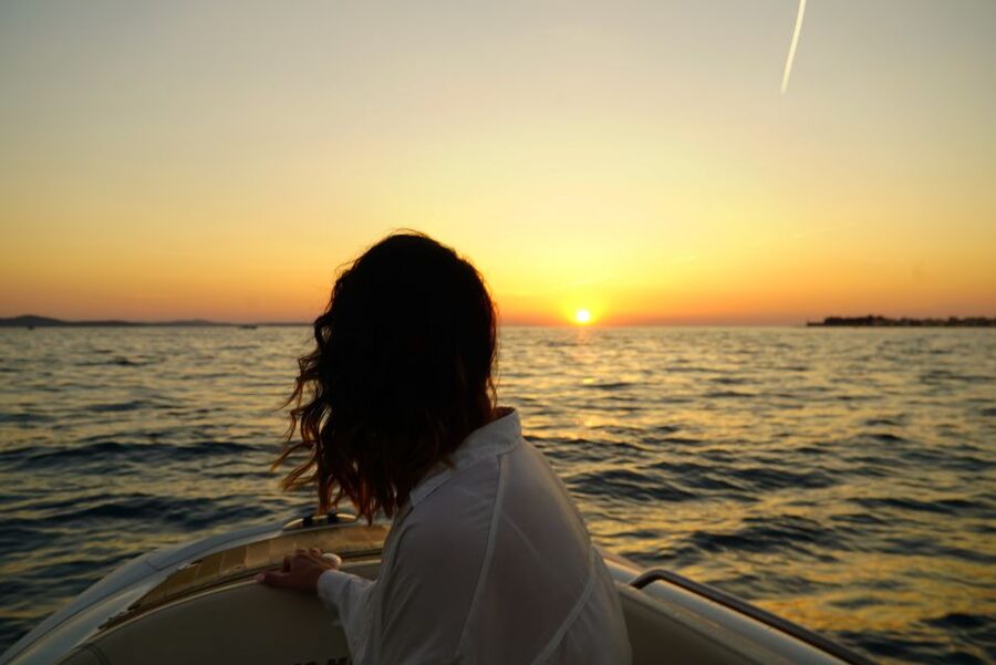 Zadar: Sunset & Nighttime Cruise with Sparkling Wine - Comfort, seating, and the wind factor