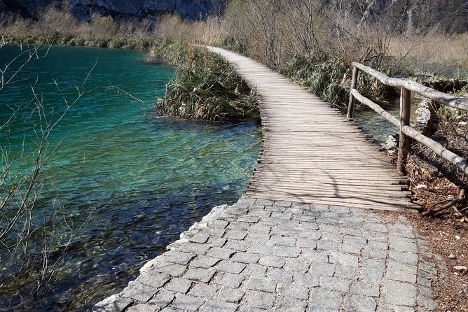 Zadar to Plitvice lakes: Guided tour with pre-booked tickets - The boat and electric train rides