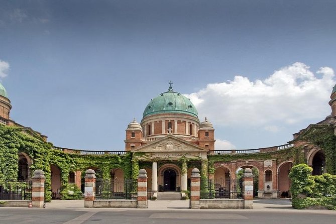 Zagreb BIG Tour - Our Signature Walking & Panoramic Tour - Ban Jelačić Square gives you your bearings