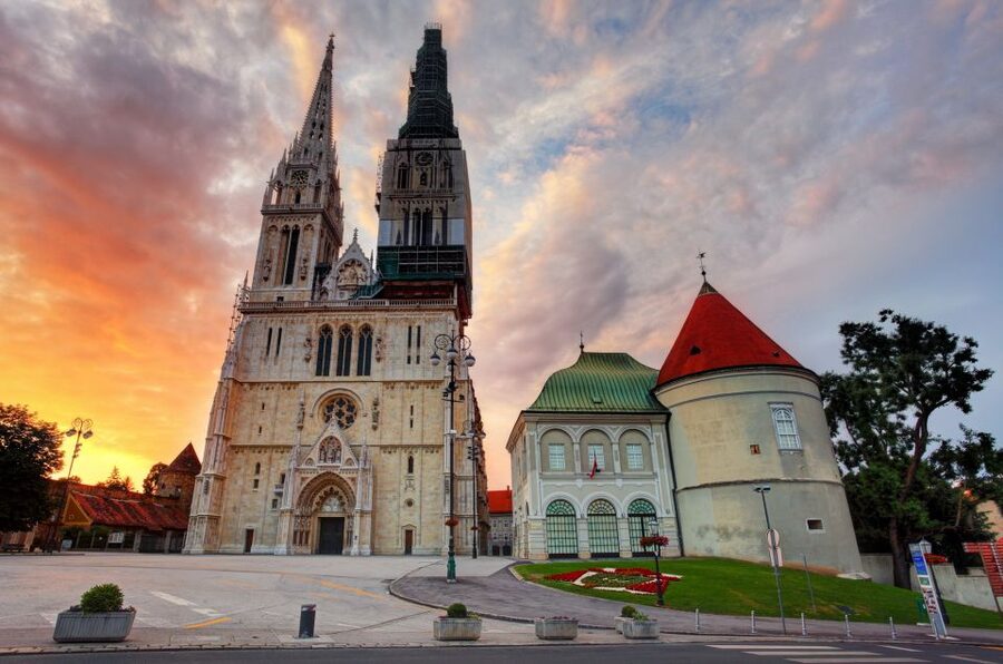 Zagreb BIG Tour - Private Tour - Dolac Market and the daily city