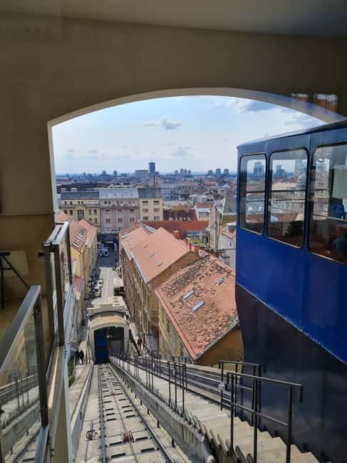 Zagreb: City and WWII Tunnels Walking Tour - Key points at a glance
