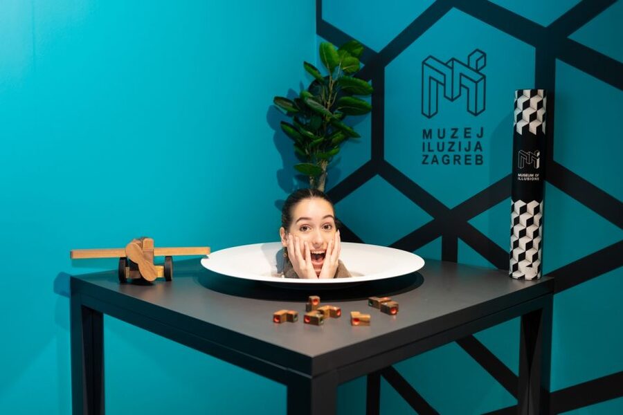 Zagreb: Museum of Illusions Entrance Ticket - Entering Zagreb’s world of optical tricks