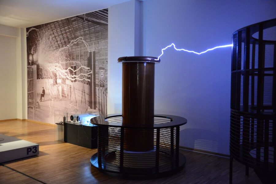 Zagreb: Nikola Tesla Technical Museum Ticket - Timing your visit around the free guided sessions