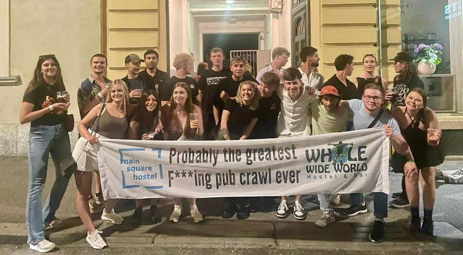 Zagreb: Pub Crawl, 1-Hour of Unlimited Drinks, & Club Entry - What the $34 price really covers
