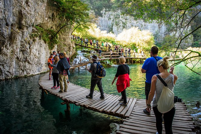 Zagreb to Split Group Transfer with Plitvice Lakes guided Tour - Lunch comes late, and it is optional
