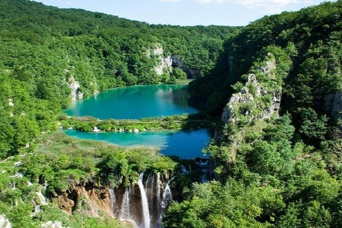 Zagreb to the PLITVICE MAGIC LAKES - 3+1 free or 6+1 free - Plitvice Lakes: four hours among 16 connected lakes