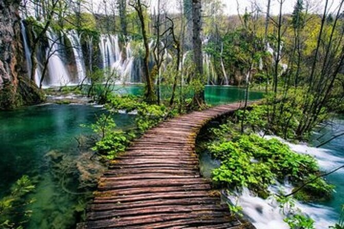 Zagreb to the PLITVICE MAGIC LAKES - 3+1 free or 6+1 free - What the scenery is really like