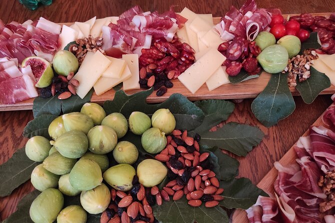 Zinfandel Wine Tasting & Storytelling with Dalmatian Food - What happens during the three-hour evening